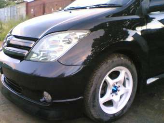 2002 Toyota ist Photos