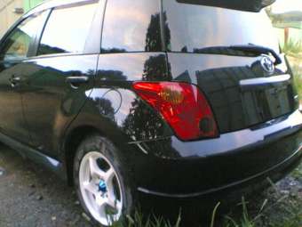 2002 Toyota ist Photos