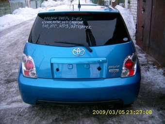 2002 Toyota ist Images