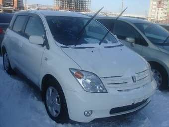 2002 Toyota ist