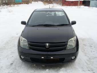 2002 Toyota ist Photos