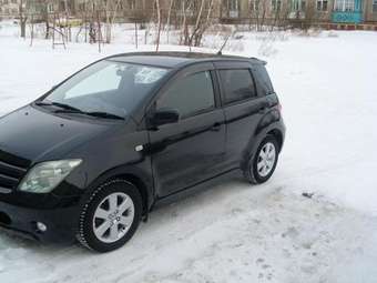 2002 Toyota ist Pictures
