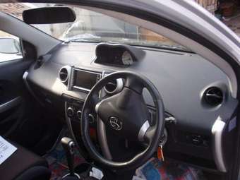 2002 Toyota ist Wallpapers