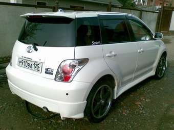 2002 Toyota ist Pictures