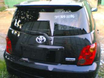 2002 Toyota ist Pictures