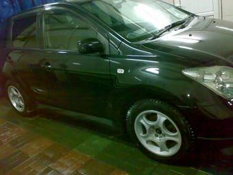 2002 Toyota ist Pictures