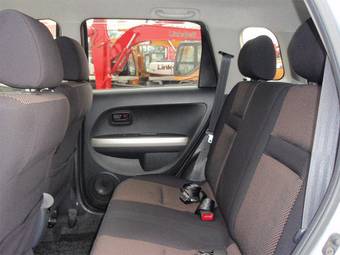 2002 Toyota ist Photos