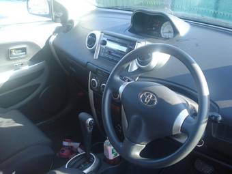 2002 Toyota ist Photos