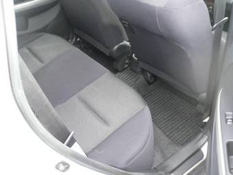 2002 Toyota ist Wallpapers
