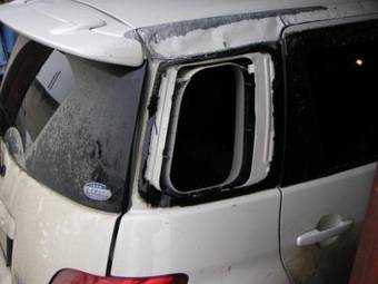 2002 Toyota ist Photos