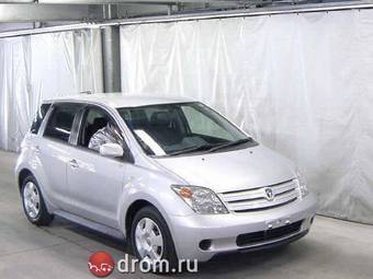 2002 Toyota ist Photos