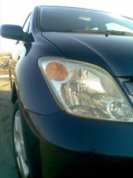 2002 Toyota ist Pictures