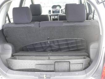 2002 Toyota ist Photos