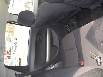 2002 Toyota ist Images