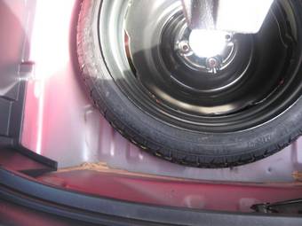 2002 Toyota ist Pictures