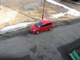 2002 Toyota ist Pics