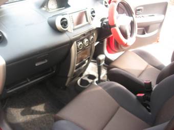 2002 Toyota ist Photos