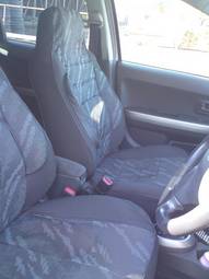 2002 Toyota ist Photos