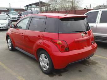 2002 Toyota ist Pictures