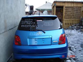 2002 Toyota ist Pictures