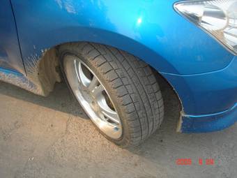 2002 Toyota ist Photos