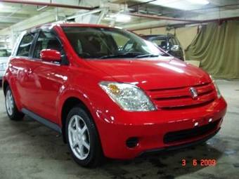 2002 Toyota ist Photos