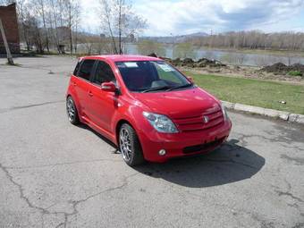 2002 Toyota ist Images
