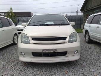 2002 Toyota ist Pics