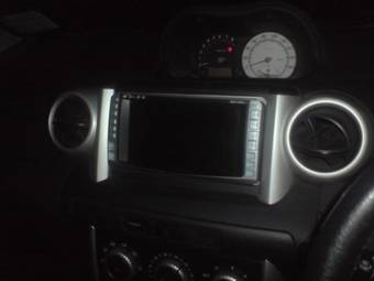 2002 Toyota ist Pictures