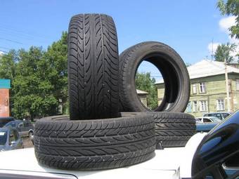 2002 Toyota ist Photos