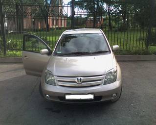 2002 Toyota ist Pictures
