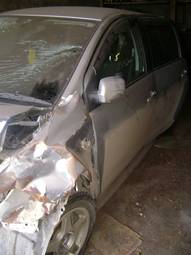 2002 Toyota ist Pictures
