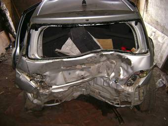 2002 Toyota ist Pictures