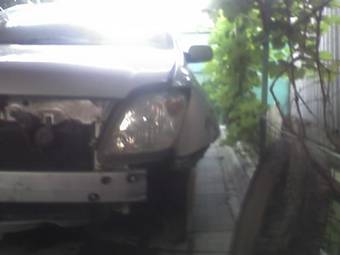 2002 Toyota ist Photos