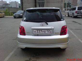 2002 Toyota ist Pictures