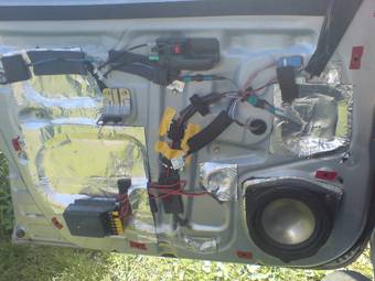 2002 Toyota ist Photos