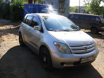 2002 Toyota ist For Sale