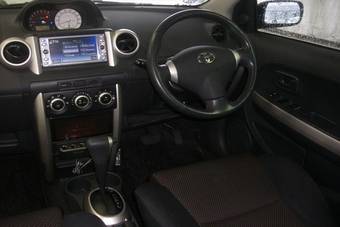 2002 Toyota ist Pictures