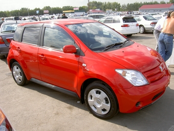 2003 Toyota ist