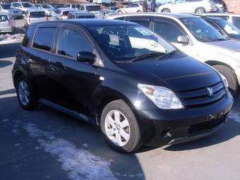 2003 Toyota ist