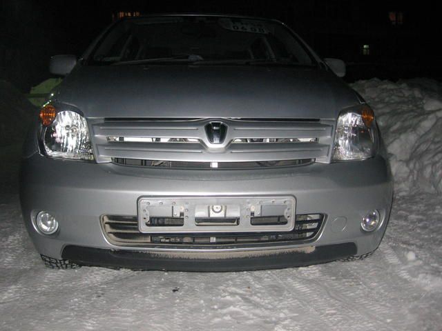 2003 Toyota ist