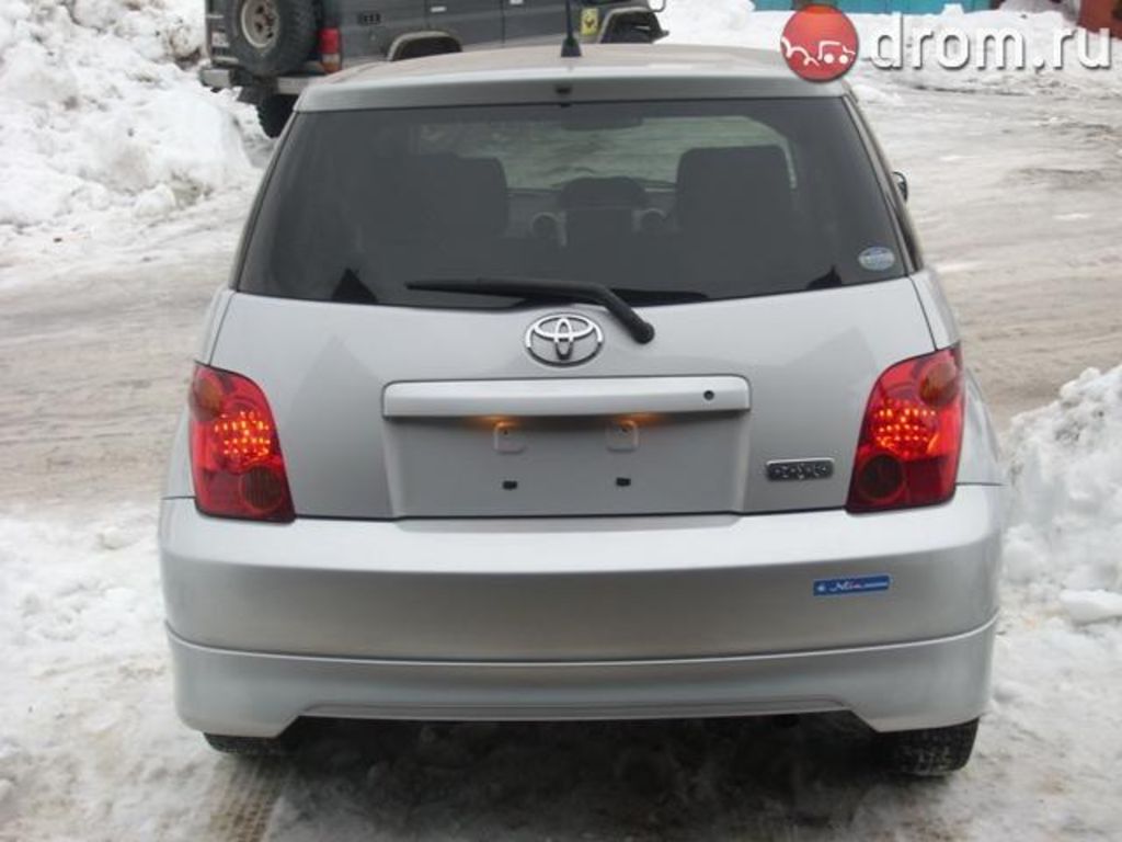 2003 Toyota ist