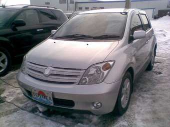 2003 Toyota ist