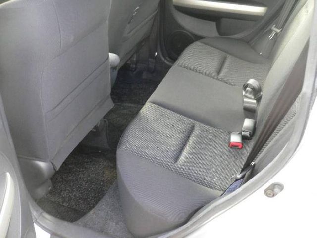 2003 Toyota ist