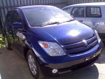 2003 Toyota ist