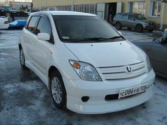 2003 Toyota ist