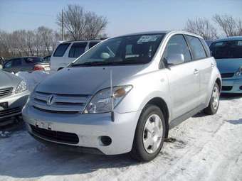 2003 Toyota ist