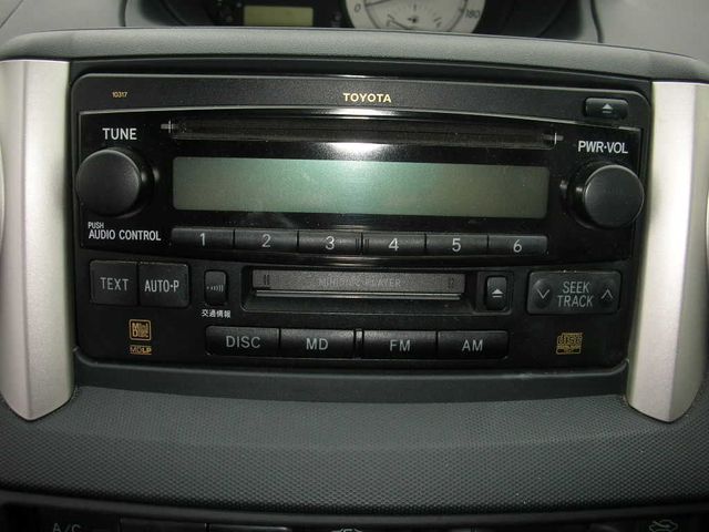 2003 Toyota ist