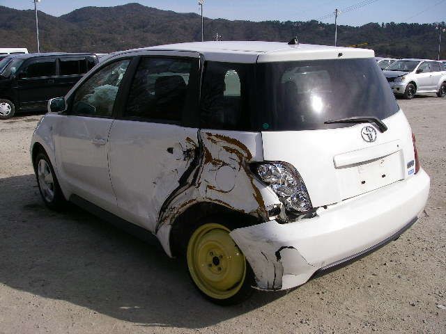 2003 Toyota ist