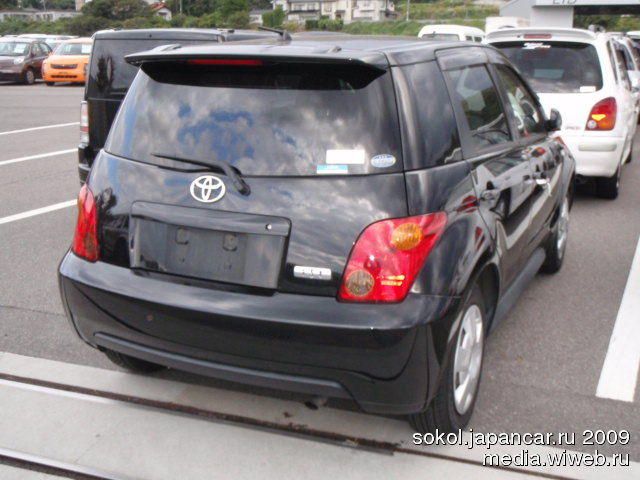 2003 Toyota ist